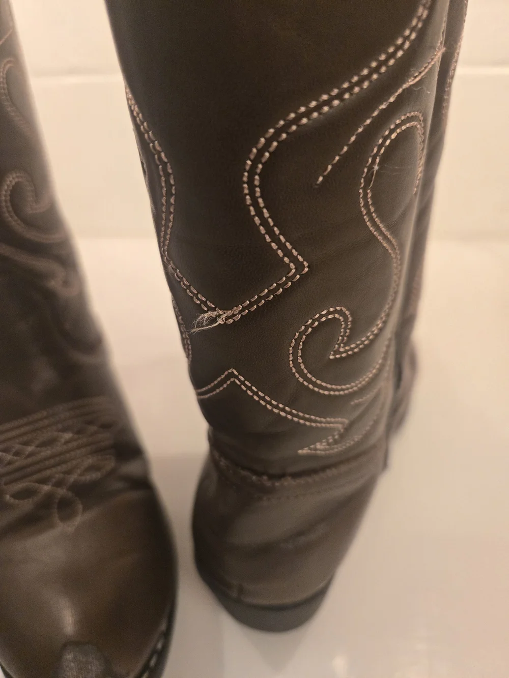 Boys Size 2 Dark Brown Cowboy Boots With Tan Stitching